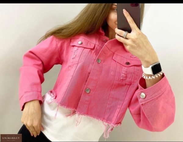 Приобрести малиновую короткую цветную куртку из джинса для женщин в Украине