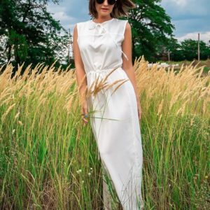 Купити білу вигідно літню довгу сукню без рукавів для жінок