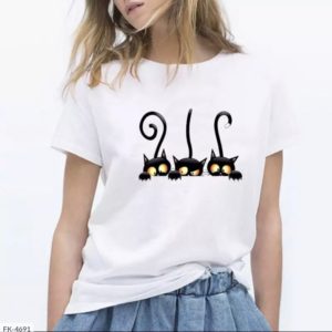 Заказать онлайн белую футболку с тремя котами для женщин