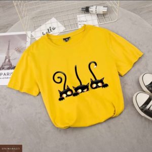 Замовити жовтого кольору жіночу футболку з трьома котами в інтернеті