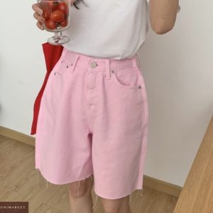 Купить розового цвета женские удлиненные джинсовые шорты оверсайз в интернете