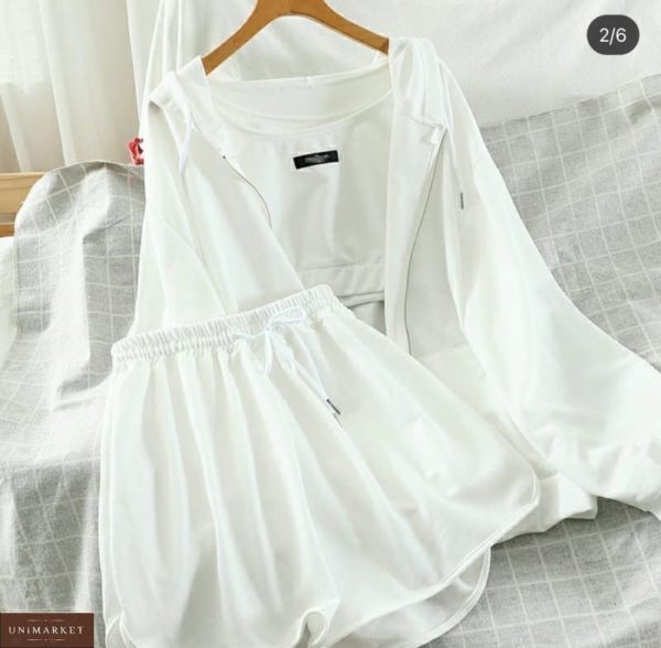 Замовити недорого білого кольору прогулянковий костюм: топ, шорти і кофта з капюшоном для жінок