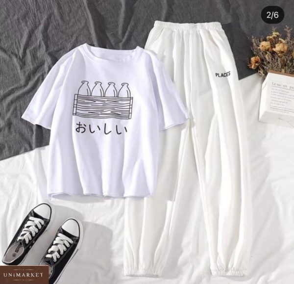 Придбати чорно-білого кольору жіночий прогулянковий костюм з прінтованою футболкою в інтернеті