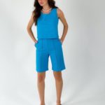 Заказать голубой женский костюм из льна: шорты и топ дешево