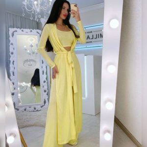 Купити жовтого кольору жіночий трикотажний прогулянковий костюм трійка онлайн