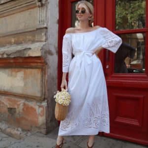 Купить по скидке белое женское длинное платье из хлопка (размер 42-54)