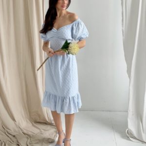 Купить недорого голубое платье с открытыми плечами и шнуровкой (размер 42-52) для женщин