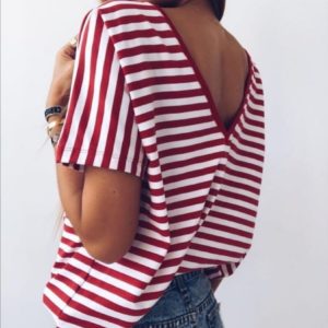 Придбати за знижку червону двосторонню футболку оверсайз з вирізом для жінок