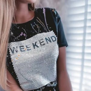 Придбати жіночу онлайн прінтовану футболку Weekend чорного кольору