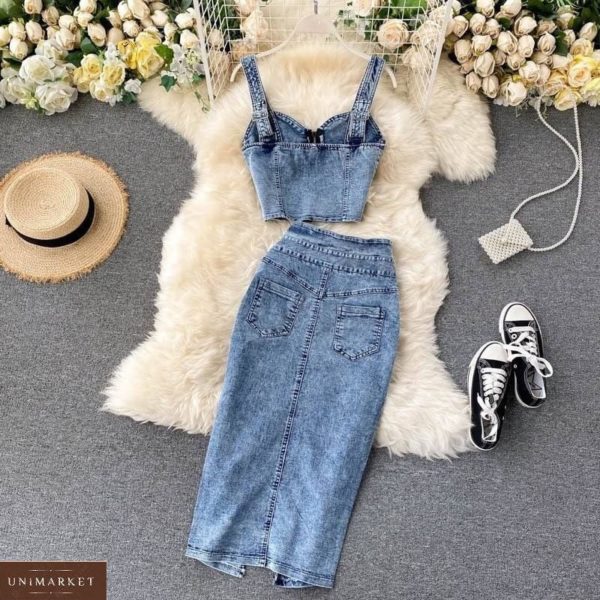 Купить выгодно женский джинсовый костюм: топ и юбка миди голубого цвета