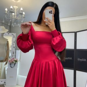 Придбати червону шовкову сукню з довгим рукавом і квадратним вирізом для жінок в Україні