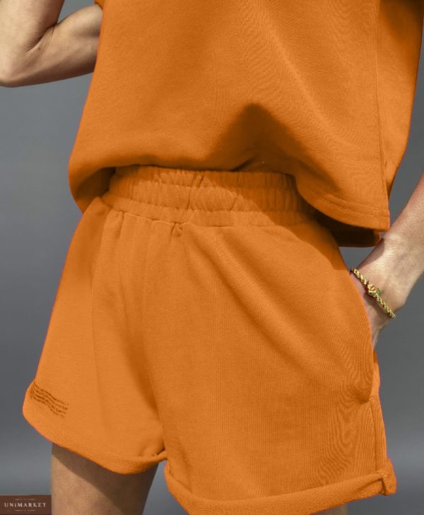 заказать прогулочный оранжевый костюм из коллекции лето 2021 шорты + футболка по низкой цене