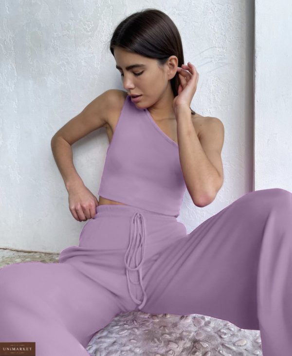 заказать лиловый женский костюм с топом на одно плечо и штанами из коллекции лето 2021 по выгодной цене