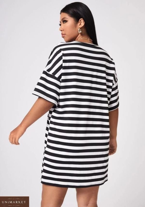 Купить по скидке черно-белое полосатое платье-футболка оверсайз (размер 42-50) женское