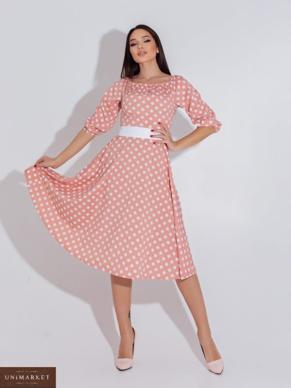 Купити зі знижкою пудра плаття в горошок з атласним поясом (розмір 48-54) для жінок