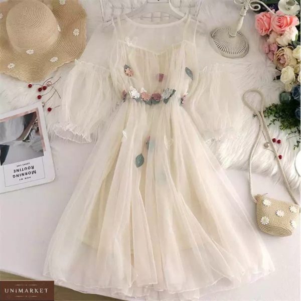 Заказать онлайн молочное платье из фатина с декором для женщин
