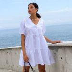 Купити на літо жіночу сукню оверсайз з котону (розмір 42-48) білого кольору