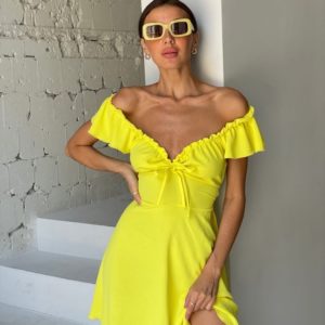 Приобрести желтое женское Платье из жатки со шнуровкой дешево