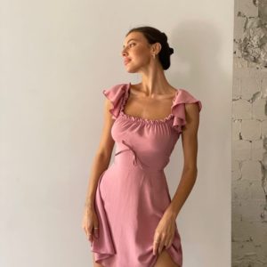 Купить онлайн пудровое женское Платье из жатки со шнуровкой