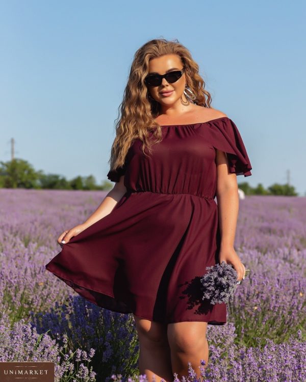 Купить онлайн бордо платье мини с открытыми плечами (размер 46-56) для женщин