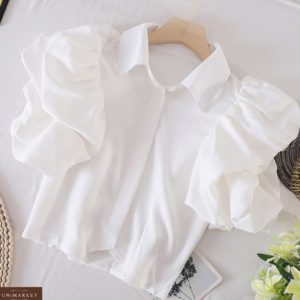 Купити білу жіночу повітряну блузу з об'ємними рукавами на літо