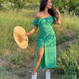 Купить зеленое женское платье миди с открытыми плечами (размер 42-52) дешево