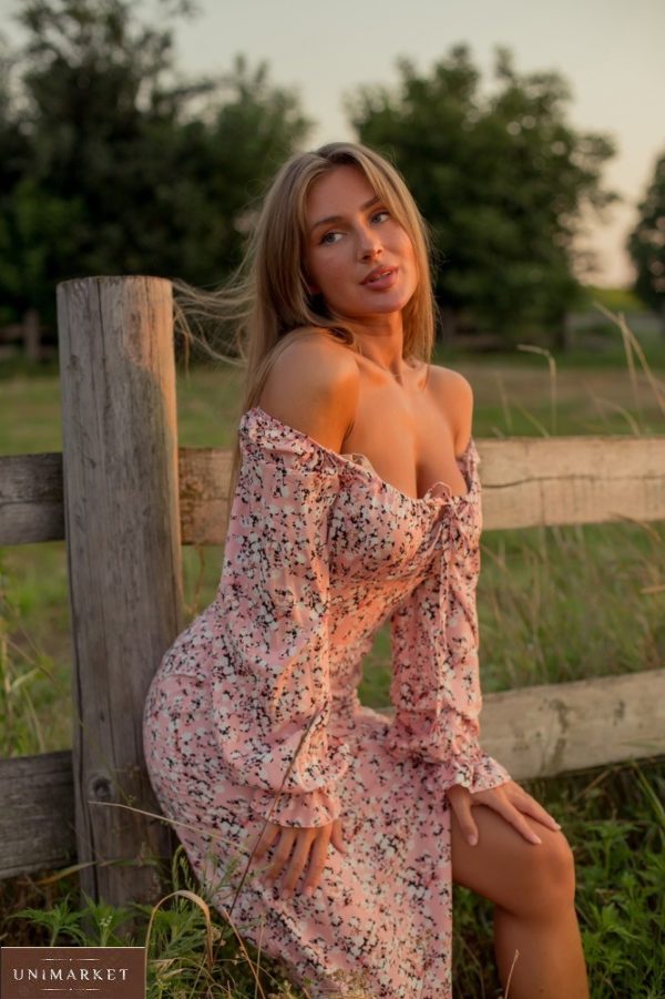 Купити рожеве жіноче ніжне плаття з штапеля з розрізом (розмір 42-48) в Україні