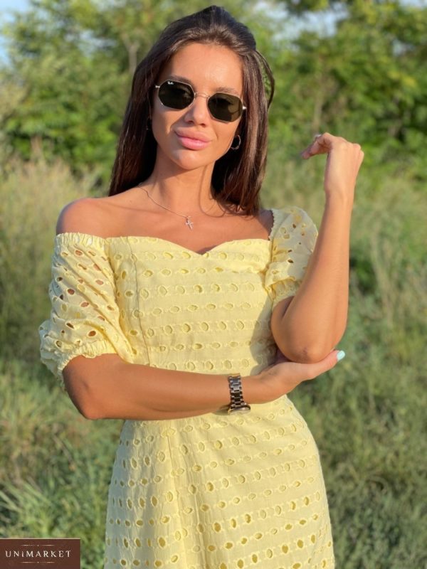 Заказать онлайн желтое платье с разрезом из прошвы (размер 42-52) для женщин