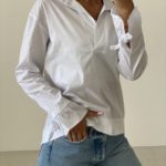 Приобрести женскую белую рубашку с бантиками (размер 42-52) онлайн