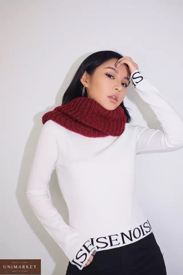 Купить белый женский свитер с надписями дешево