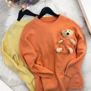 Купить оранжевый, желтый женский свитер с мишкой в Украине