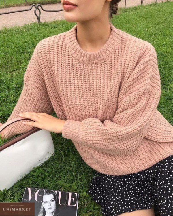 купити светр жіночий в'язаний пудровий кольору недорого з доставкою