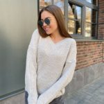 заказать свитер женский бежевого цвета по низкой стоимости с доставкой по Украине