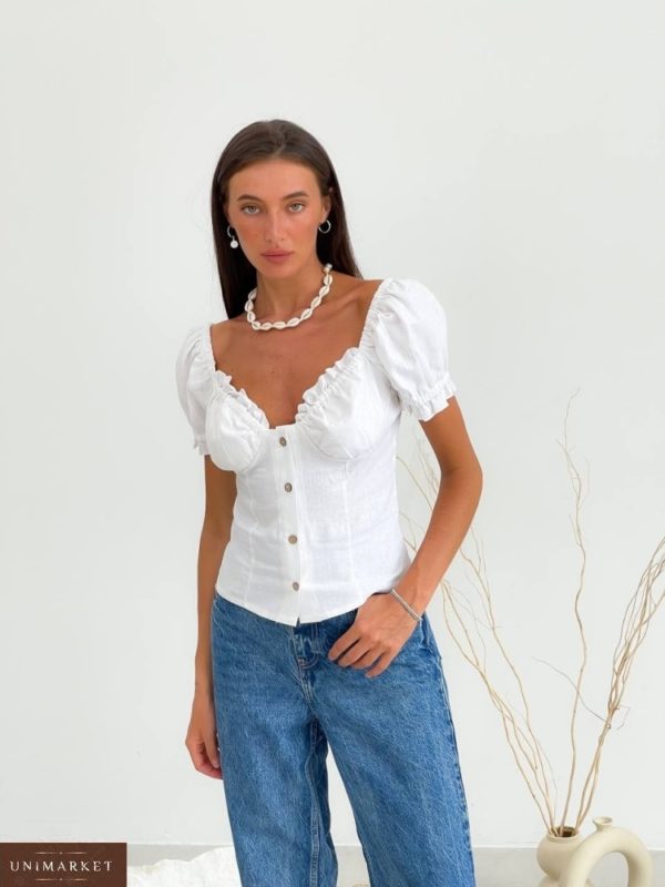 Купити молочного кольору блузку на ґудзиках з декольте жіночу в Україні