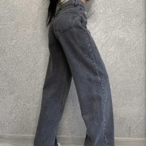 Купити онлайн сірого кольору джинси труби для жінок
