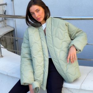 Приобрести оливковую женскую стёганную куртку на запах (размер 42-52) по низким ценам