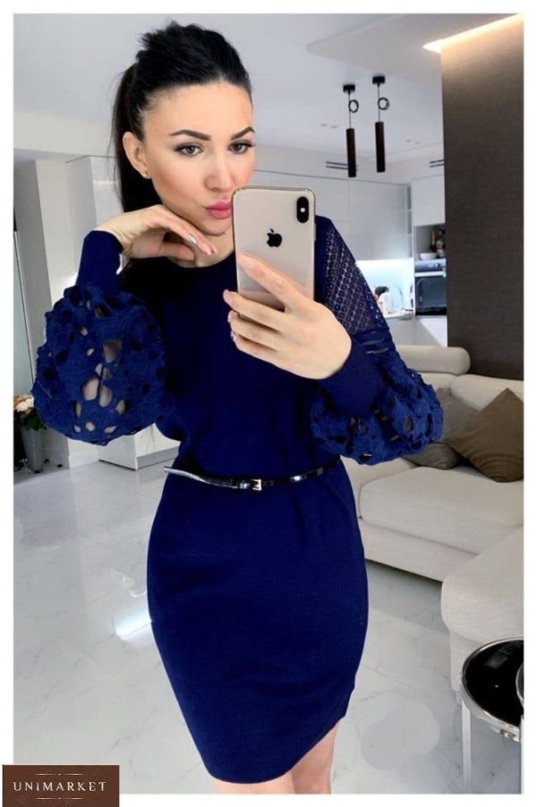 Купити синє жіноче в'язане плаття з мереживними рукавами онлайн