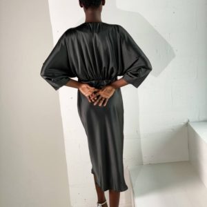 Заказать в интернете черное шелковое платье с рукавом 3/4 женское