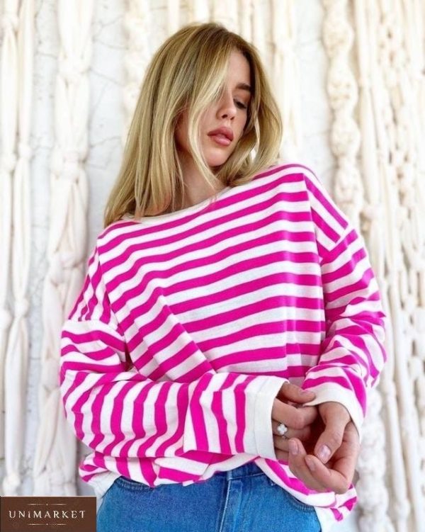 Купить в интернете розовый свитер в полоску мелкой вязки для женщин