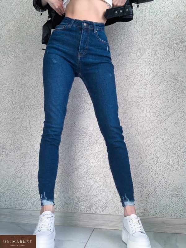 Купити недорого джинси стрейч із потертостями для жінок сині