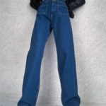 Купить по скидке синие джинсы клеш от бедра с накладными карманами для женщин