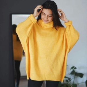 Заказать желтую тунику свитер оверсайз для женщин по скидке