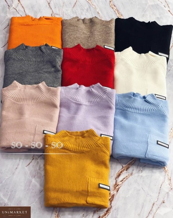 Купить онлайн женский свитер с карманом разных цветов