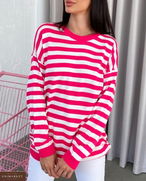 Купить малиновый женский полосатый свитер оверсайз (размер 42-48) по низким ценам