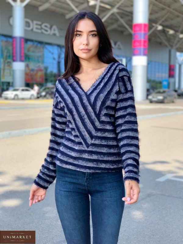 Придбати синій жіночий светр в смужку з V-подібним вирізом (розмір 42-48) по знижці