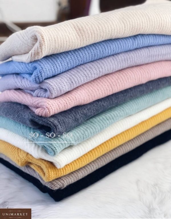 Придбати жіночий короткий в'язаний светр різних кольорів недорого