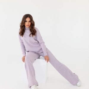 Заказать по скидке лиловый костюм из ангоры с брюками палаццо для женщин