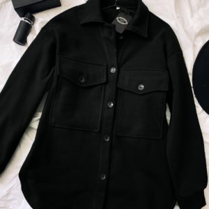 купить чёрную женскую рубашку свободного кроя с карманами недорого в онлайн магазине