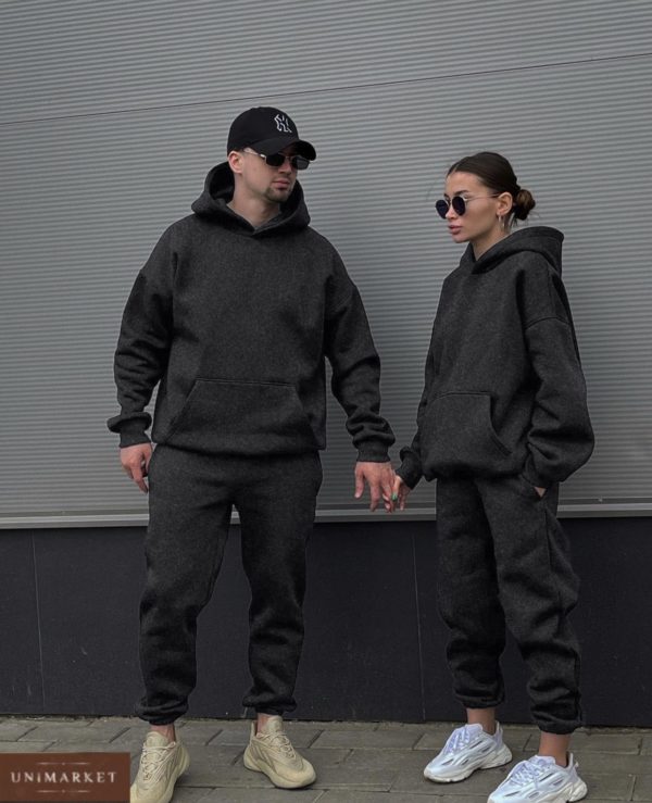 мужской спортивный костюм двойка на флисе черного цвета из осенней коллекции 2021 года недорого в онлайн магазине