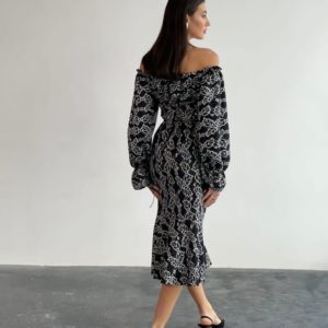 Придбати чорно-білого кольору принтовану сукню міді (розмір 42-60) для жінок в інтернеті